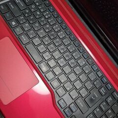 ノートパソコン人気の赤色
