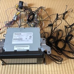 Strada CN-RE05WD 7インチカーナビ