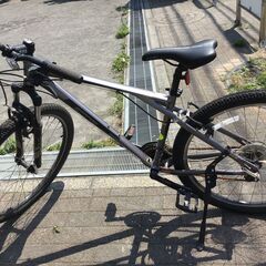 GT　マウンテンバイク　自転車