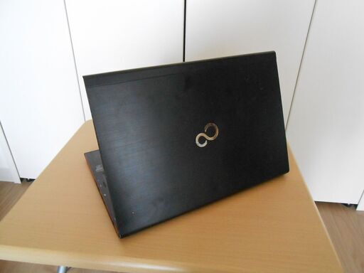 配送出来ます】タッチパネル式 i7搭載 富士通 LIFEBOOK UH55／M