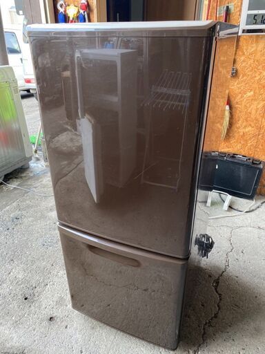 W1205　パナソニック　ブラウン　2ドア冷蔵庫　１３８L　2012年