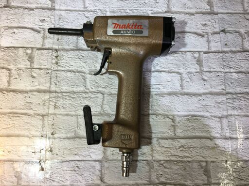 マキタ　釘抜き機　AKN10　中古品