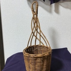 壁掛け鉢カバー　藤編み