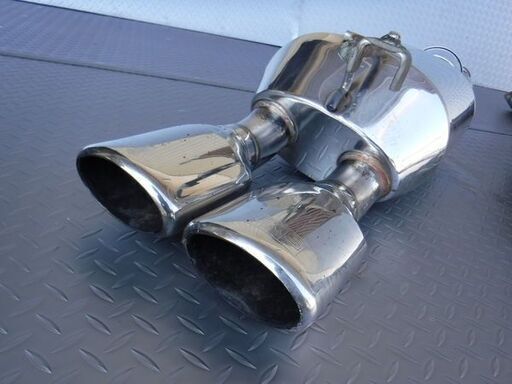 jzx110 社外マフラー