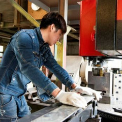 女性スタッフ活躍中🛠製造ラインのメンテナンス(化粧品工場や自動車工場など)🛠賞与は必ず2回あり！ - 技術