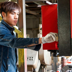 女性スタッフ活躍中🛠製造ラインのメンテナンス(化粧品工場や自動車工場など)🛠賞与は必ず2回あり！ - 正社員