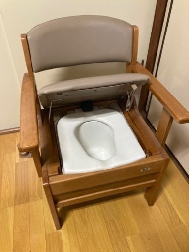 介護椅子　ポータブルトイレ