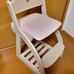 子供用　学習　椅子(値段相談可)