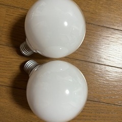 TOSHIBA 白熱電球(ボール電球) 中古品 ２個