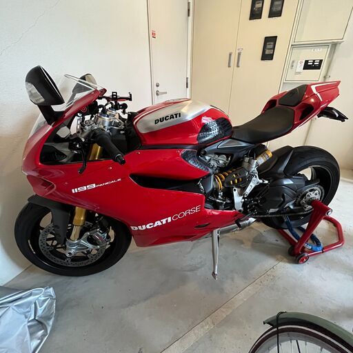 美品 DUCATI 1199 パニガーレR 2014年式 車検一年付