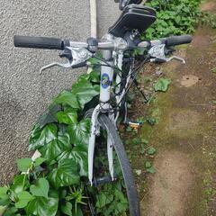 クロスバイク　Giosミストラル　27インチホワイト