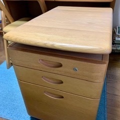 【取引完了】【美品】カリモク学習デスクセット　同型２台セット(兄弟姉妹で)　karimoku