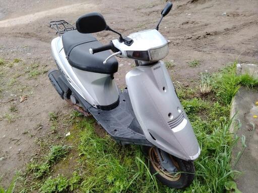 SUZUKI アドレスV100 銀 激安配送キャンペーン 諸経費無し 消費者還元店 点検済み 当日お渡し可 自賠責保険加入で乗れます 横浜 都筑 宮前 SUZUKI アドレスV100 銀 激安配送キャンペーン 諸経費無し 消費者還元