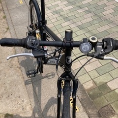 クロスバイク　マウンテン　ブラック艶消し 28c １８段　通勤快速