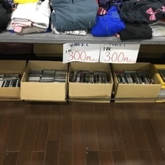 CD 入荷　アルバム1枚100円　シングル3枚100円