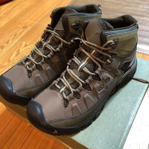 スニーカー KEEN targhee exp mid wp 27.5cm