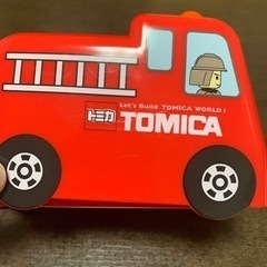 トミカ消防車🚒立体お弁当箱