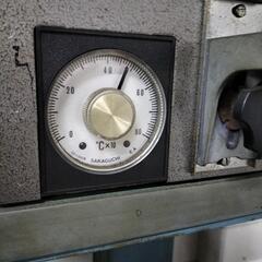 革焼き機、バッグの、持ち手やコバ面を処理する機械
