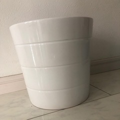 ✨美品✨②IKEA 植木鉢　陶器　ホワイト　大きめ