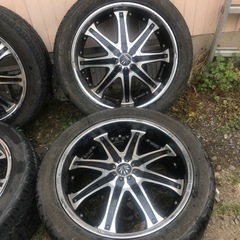 305/40R22アルミホイールタイヤセット