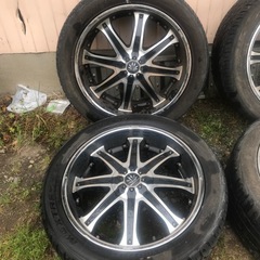 305/40R22アルミホイールタイヤセット