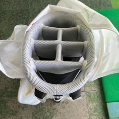 【美品】ニューバランスのキャディバッグ(ゴルフ)