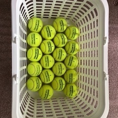 【中古】硬式テニスボール100個❗️