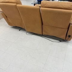 ☆315 3人掛け電動ﾘｸﾗｲﾆﾝｸﾞｿﾌｧ ﾊﾞｯｿⅡ 1376EMT 定価およそ￥250,000 