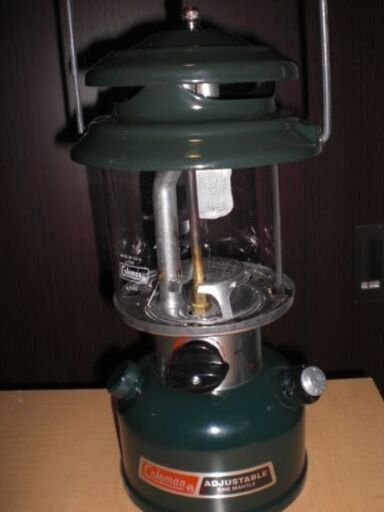 キャンプ用品　Coleman Lantern Model-286A（ホワイトガソリン用ランタン）