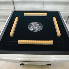 ●○●【発送可】中古全自動麻雀卓『 28mmTYPE 白 』折り畳み仕様●○● ○○○【発送可】中古全自動麻雀卓『 28mmTYPE 白 』折り畳み仕様○○