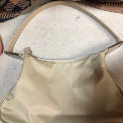 PRADA レディースバックです！早い者勝ちです！