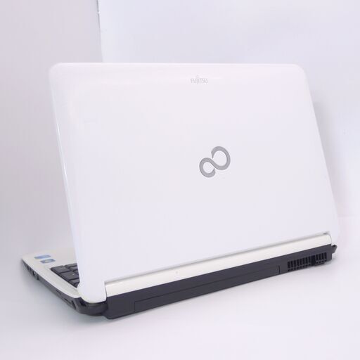 ホワイト ノートPC AH550/5B 4GB 500G Blu-ray 無線 ホワイト ノートPC AH550/5B 4GB 500G Blu-ray 無線