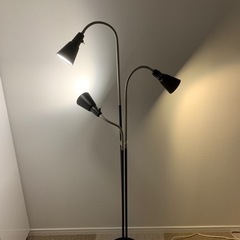 IKEA イケア　フロアスタンド　ランプ　ルームライト　使用中古...