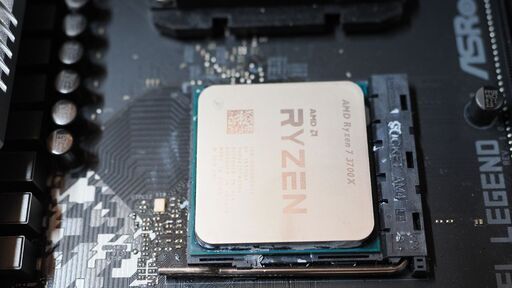 AMD Ryzen7 3700X CPUとAMD純正クーラー付　中古品