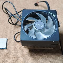 AMD Ryzen7 3700X CPUとAMD純正クーラー付 中古品
