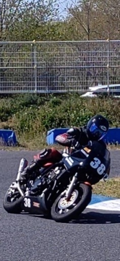 ヤマハ　YAMAHA ＦＺ４００　レーサー　サーキット仕様