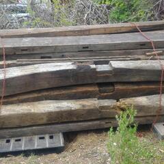古材　　長さ約4メール