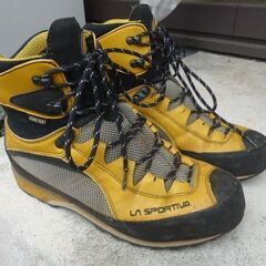 登山靴　26.5センチ　イタリー製 ゴアテックス