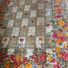 花柄の絨毯