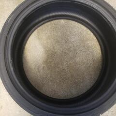 引取限定225/35R20ほぼ新品