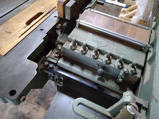 受け渡し完了】木工機械① 木工旋盤 万能型 木工機械 鉄くず
