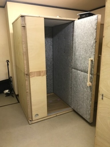 約0.85畳 吸音室 (防音室) 約0.85畳 吸音室 (防音室)