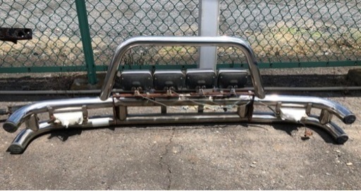 ダットサントラック D22用グリルガードCIBIEフォグランプ