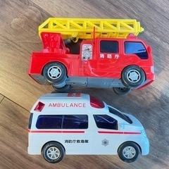 トイコー　消防車と救急車