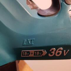 取引中　強力充電式ブロワー　落ち葉掃除、洗車後の水滴落とし等に大活躍　マキタ　18V×2 36V　MUB362D 本体のみ  