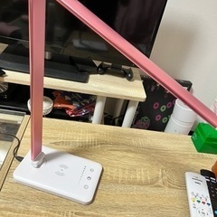 デスクライト ピンク 充電可能