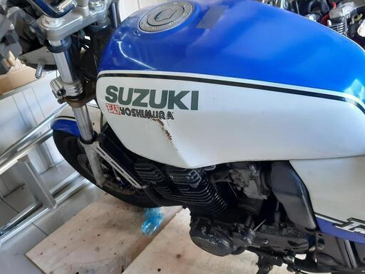 インパルス（gk79a）400クーリーカラー純正タンク 守れる