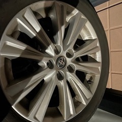 30アルファード　純正18インチ