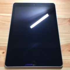 美品★128GB_iPad第六世代(9.7インチ)_wif…