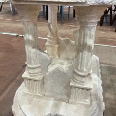 【愛品館 市原店】大理石調ガラス天板テーブル